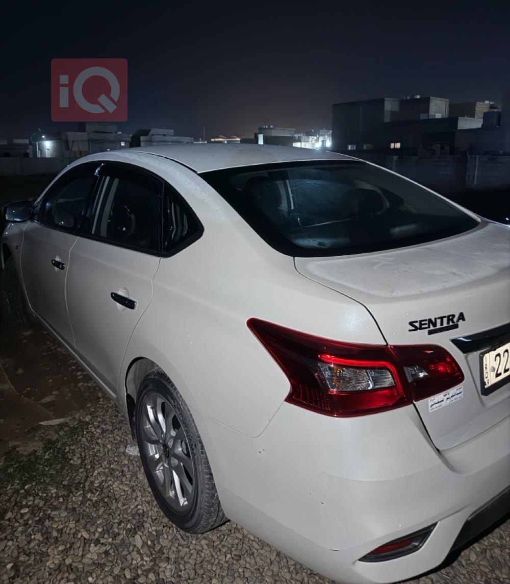 نيسان سنترا